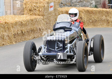 Bo'ness, Ecosse, Royaume-Uni. 7e septembre 2014. Un week-end de course de voiture classique avec des voitures classiques allant de la 1ère guerre mondiale pour 1973. La piste à Kinneil Estate a été utilisé pour le sport automobile au cours des 8O ans et est l'un des plus anciens endroits de l'Écosse. Crédit : Andrew Steven Graham/Alamy Live News Banque D'Images