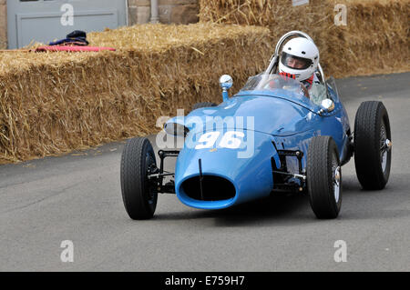 Bo'ness, Ecosse, Royaume-Uni. 7e septembre 2014. Un week-end de course de voiture classique avec des voitures classiques allant de la 1ère guerre mondiale pour 1973. La piste à Kinneil Estate a été utilisé pour le sport automobile au cours des 8O ans et est l'un des plus anciens endroits de l'Écosse. Crédit : Andrew Steven Graham/Alamy Live News Banque D'Images