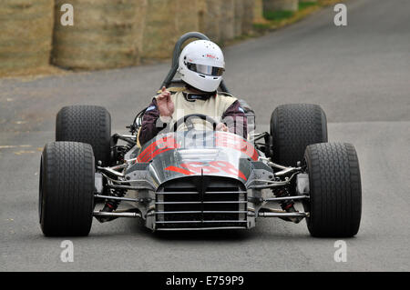 Bo'ness, Ecosse, Royaume-Uni. 7e septembre 2014. Un week-end de course de voiture classique avec des voitures classiques allant de la 1ère guerre mondiale pour 1973. La piste à Kinneil Estate a été utilisé pour le sport automobile au cours des 8O ans et est l'un des plus anciens endroits de l'Écosse. Crédit : Andrew Steven Graham/Alamy Live News Banque D'Images