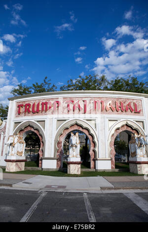 Une vue sur le Trump Taj Mahal casino et hôtel à Atlantic City, New Jersey Banque D'Images