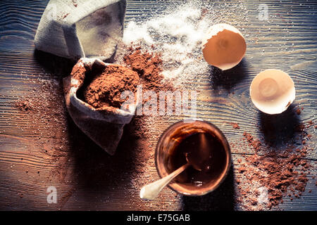 Goût de l'enfance, d'œuf avec le sucre et le cacao Banque D'Images