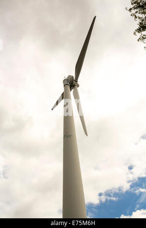 La première éolienne urbaine dans dans le monde, à Toronto (Ontario) Canada Banque D'Images