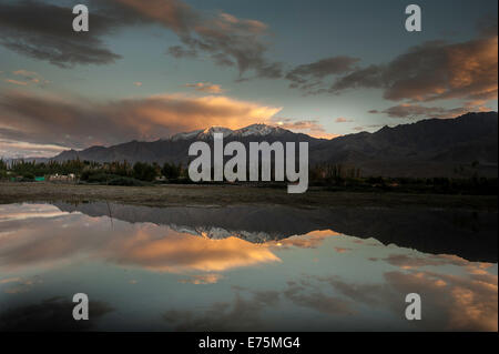 Coucher de soleil sur Stok Domaine  9594 DSC Banque D'Images