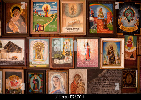 Des ex-voto à l'intérieur de la chapelle de la grâce sur la place Kapellplatz dans Altoetting, Upper-Bavaria, Bavaria, Germany, Europe Banque D'Images