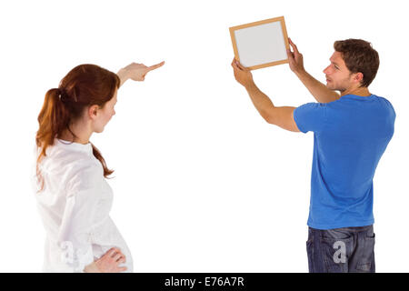 Couple de décider de suspendre photo Banque D'Images