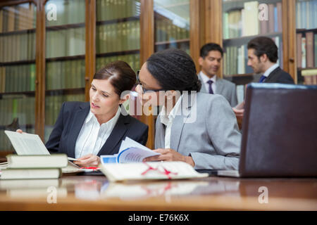 Les avocats de parler en chambres Banque D'Images