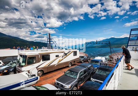 À bord du MV Osprey 2000 traversée du lac Kootenay, un lac naturel sur la rivière Kootenay, Colombie-Britannique, Canada Banque D'Images