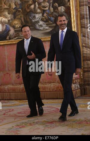 Madrid, Espagne. Sep 8, 2014. Le roi Felipe VI d'Espagne assiste à un déjeuner avec Juan Carlos Varela Rodriguez, Président du Panama et de l'épouse, Lorena Castillo de Varela à Palacio Real le 8 septembre 2014 à Madrid Crédit : Jack Abuin/ZUMA/Alamy Fil Live News Banque D'Images