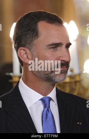 Madrid, Espagne. Sep 8, 2014. Le roi Felipe VI d'Espagne assiste à un déjeuner avec Juan Carlos Varela Rodriguez, Président du Panama et de l'épouse, Lorena Castillo de Varela à Palacio Real le 8 septembre 2014 à Madrid Crédit : Jack Abuin/ZUMA/Alamy Fil Live News Banque D'Images