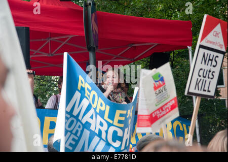 Mars du peuple de Jarrow à Londres pour enregistrer le NHS 6 Septembre 2014 Banque D'Images