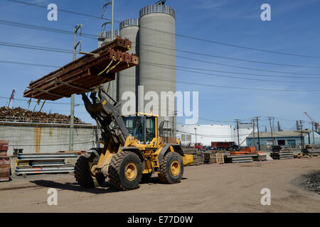 Tout terrain Volvo ou chariot élévateur tout terrain at construction site Banque D'Images