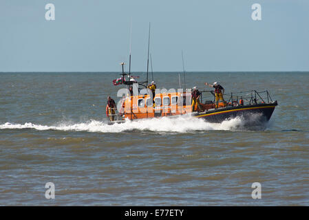 LIL RNLB Cunningham à rhyl Lifeboat 12-24 Spectacle aérien du Nord du Pays de Galles UK Rhyl Banque D'Images