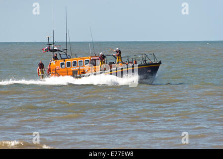 LIL RNLB Cunningham à rhyl Lifeboat 12-24 Spectacle aérien du Nord du Pays de Galles UK Rhyl Banque D'Images