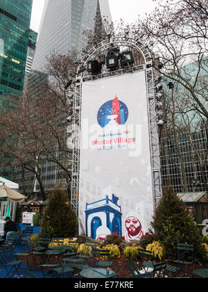 Panneau pour Bank of America Winter Village à Bryant Park, Midtown Manhattan, New York City, États-Unis Banque D'Images