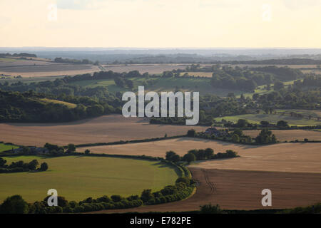 Une vue sur la campagne du Hampshire de l'ancienne colline de Winchester dans le Hampshire, Angleterre Banque D'Images