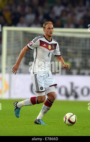 Dortmund, Allemagne. 07Th Nov, 2014. L'Allemagne Benedikt Hoewedes en action au cours de l'Em match de qualification entre l'Allemagne et de l'Écosse au stade Signal-Iduna-à Dortmund, en Allemagne, 07 septembre 2014. Photo : Federico Gambarini/dpa/Alamy Live News Banque D'Images