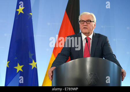 Berlin, Allemagne. 09Th Nov, 2014. Le Ministre des affaires étrangères, Frank-Walter Steinmeier et son homologue japonais Fumio Kishida (non représenté) donneront une conférence de presse du ministère des Affaires étrangères à Berlin, Allemagne, 09 septembre 2014. Photo : RAINER JENSEN/dpa/Alamy Live News Banque D'Images