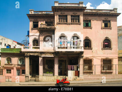 Immeuble d'époque à La Havane, Cuba Banque D'Images