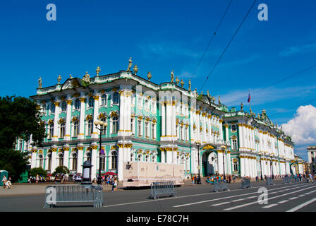 Palais d'hiver (1764), le logement l'Ermitage, de la place du Palais, le centre de Saint-Pétersbourg, la Russie, l'Europe Banque D'Images