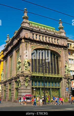 Elisseeff, Eliseyev Emporium Emporium (1903), célèbre magasin, Nevsky Prospect, Saint Petersburg, Russie, Europe Banque D'Images