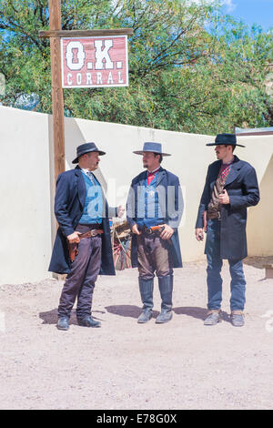 Acteurs participe à la reconstitution de l'OK Corral gunfight à Tombstone , Arizona Banque D'Images