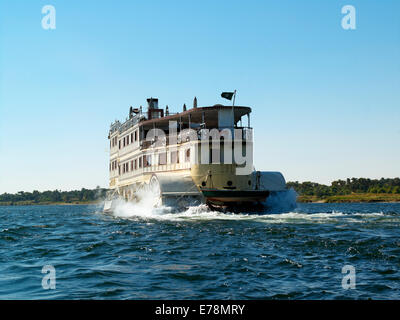 L'ancien bateau à aubes SS Karim sur le Nil Banque D'Images