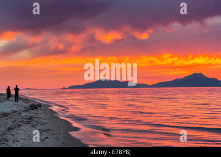 Coucher de soleil sur la mer en Grèce Banque D'Images