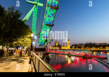 London Eye et Big Ben nuit UK Banque D'Images