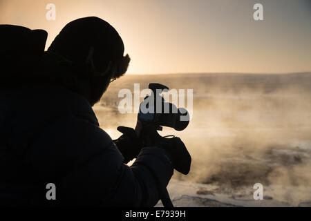 L'atelier de tir au groupe à l'aube, l'Islande Geysir Banque D'Images