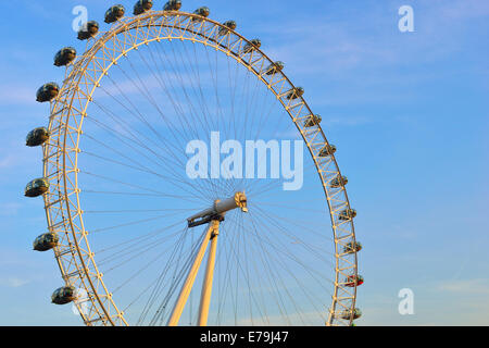 Détail de la grande roue London Eye Rive sud de la Tamise à Londres Banque D'Images