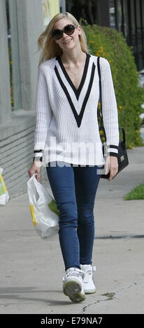 Jaime King laissant restaurant limonade avec de la nourriture à emporter avec : Jaime King Où : Los Angeles, California, United States Quand : 07 Mars 2014 Banque D'Images