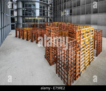 Art installation caled BFD bundig Hornschemeyer fluchtend dicht par Franka au lobe Paul Haus gouvernement immeuble de bureaux à Berlin Banque D'Images