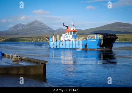 Pour Islay Jura ferry - ferry entre les îles écossaises d'Islay et Jura Banque D'Images