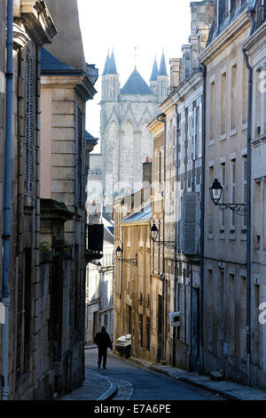 Rue étroite, Poitiers, Vienne, Poitou-Charentes, France Banque D'Images