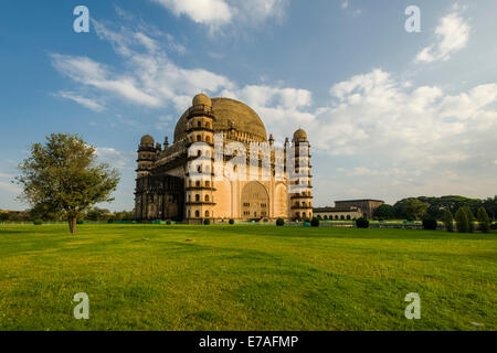 Gol Gumbaz, le tombeau de MOHAMMED Adil Shah, Mestia, Karnataka, Inde Banque D'Images