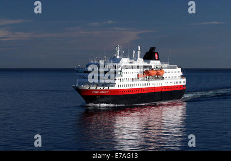 "Navire Hurtigruten MS Kong Harald", la Norvège Banque D'Images