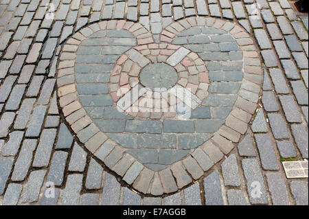 Coeur de Midlothian, pavement mosaïque en face de la cathédrale St Giles', High Street, Royal Mile, Édimbourg, Écosse Banque D'Images