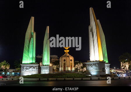 Le Monument de la démocratie à Bangkok, Thaïlande Banque D'Images