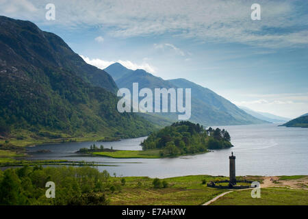 Glenfinnan Monument at Loch Shiel, Highlands, Scotland Banque D'Images