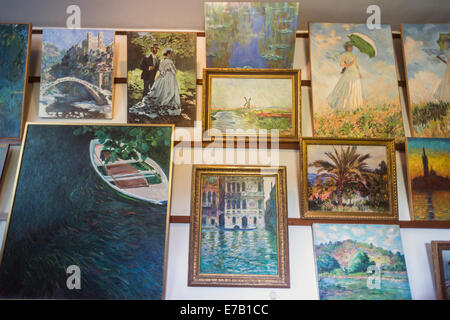 Beauté du célèbre peintre impressionniste Claude Monet dans sa maison à Giverny rural dans la vallée de la Seine de Normandie, France Banque D'Images