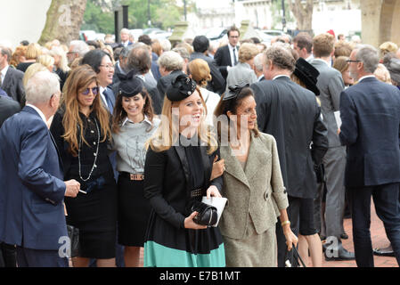 Londres, Royaume-Uni. Sep 11, 2014. Londres,Angleterre,11 Septembre 2014 : Princesse Béatrice assister à un service commémoratif pour Mark Shand à St Paul de Knightsbridge, Wilton Place, Londres. Credit : Voir Li/Alamy Live News Banque D'Images