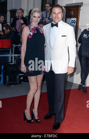 David Walliams arrive à la GQ Men of the Year Awards le 02/09/2014 au Royal Opera House, Londres. Les personnes sur la photo : David Walliams, Lara Stone. Photo par Julie Edwards Banque D'Images