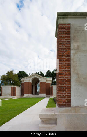 Le Chateau de Mémorial et de la Section des sépultures de guerre britannique de Dunkerque cimetière en France Banque D'Images