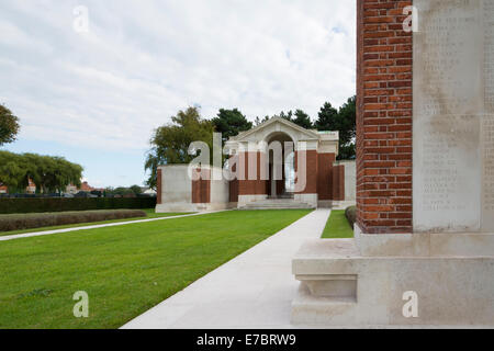 Le Chateau de Mémorial et de la Section des sépultures de guerre britannique de Dunkerque cimetière en France Banque D'Images