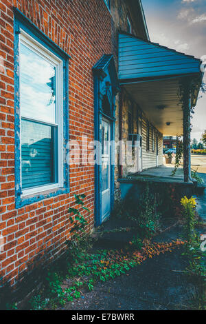Vieux, run-down house à Abbottstown, Pennsylvanie. Banque D'Images