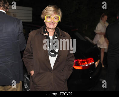 La Princesse Gloria von Thurn und Taxis est représenté à la noble club P1 pour sa fille Eve-de-mariage à Munich, Allemagne, 12 septembre 2014. Maria Theresia (33) L'épouse deux ans plus jeune fiancé Hugo Wilson dans le Lac de Starnberg à Tutzing, 13 septembre. Photo : afp/Hoerhager Felix Banque D'Images