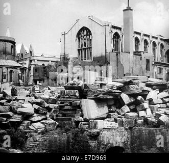 WW2 - Dommages causés par les bombes de l'église du Temple à Londres en juin 1945 Banque D'Images