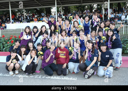 La Toda Bassin olympique d'Aviron, Saitama, Japon. 14Th Sep 2014. L'Université Meiji, le 14 septembre 2014 - Aviron : La 92e Championnats du Japon Tous les huit hommes à la cérémonie de la victoire olympique d'Aviron Toda, Saitama, Japon. Credit : Ito Shingo/AFLO/Alamy Live News Banque D'Images