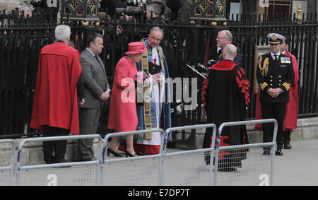 Respect du Jour du Commonwealth le service et l'accueil à l'abbaye de Westminster. En vedette : la reine Elizabeth Où : London, Royaume-Uni Quand : 10 Mars 2014 Banque D'Images