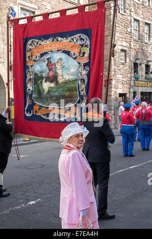 Les membres de l'ordre d'Orange en Ecosse en mars le Royal Mile d'Édimbourg à l'appui de l'Union européenne dans la perspective de l'refe Banque D'Images